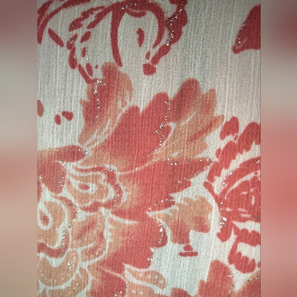 Susan Graver (Size M) Red & White Floral Print Semi-Sheer Overlay (2PC) Blouse - Picture 12 of 13